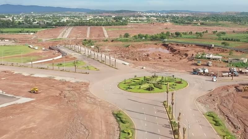Corner 5 Marla Residential Plot Is Available In Affordable Price In Park View - Block F 1