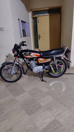 Honda 125 2o22 neat condition o346/81/82/869/