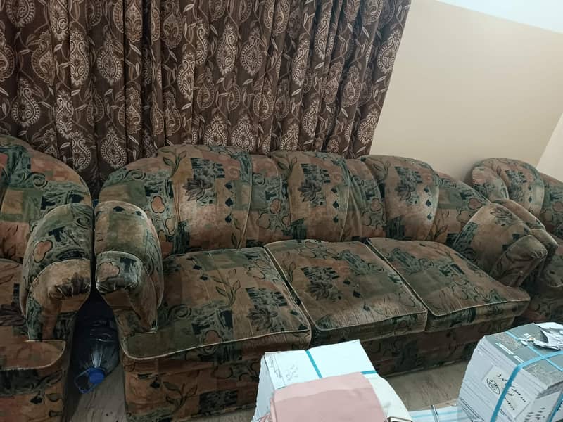 5 seater sofa set with center and side table 0