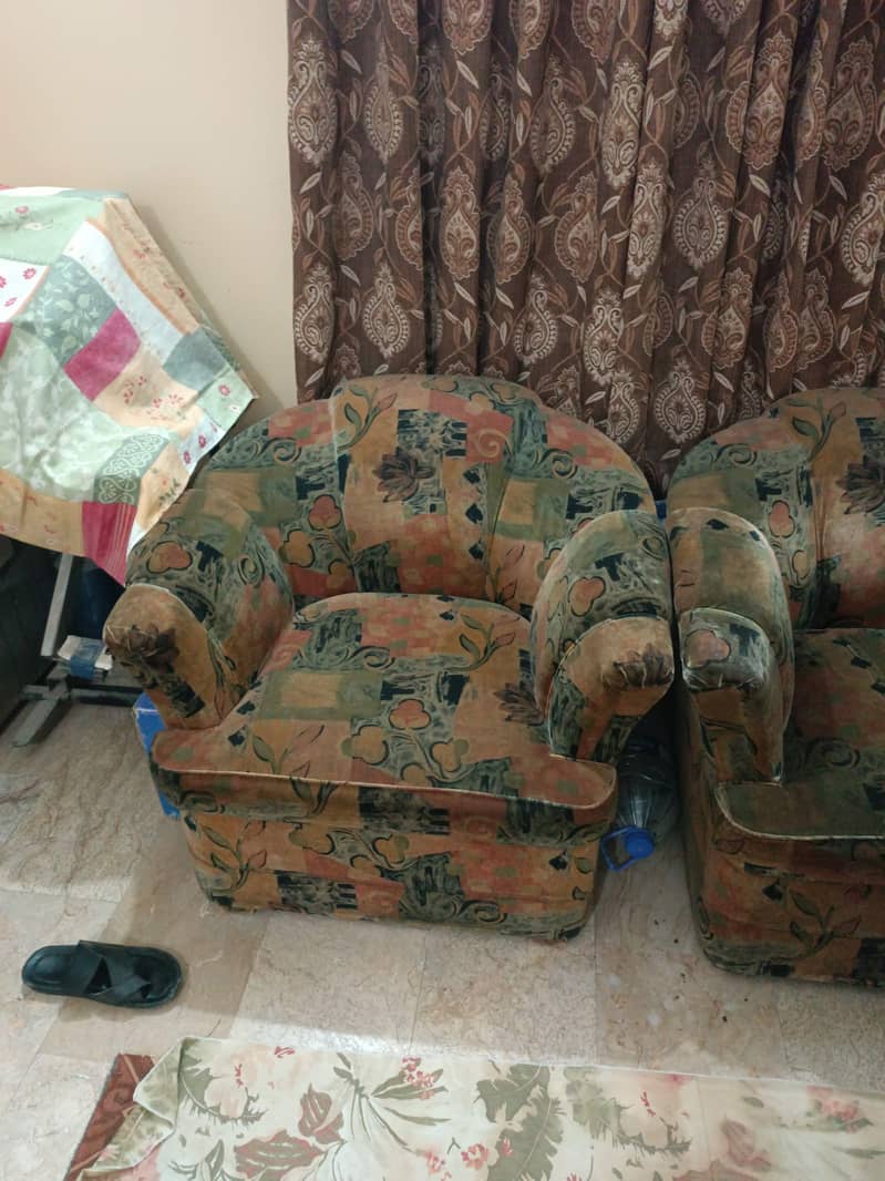 5 seater sofa set with center and side table 1