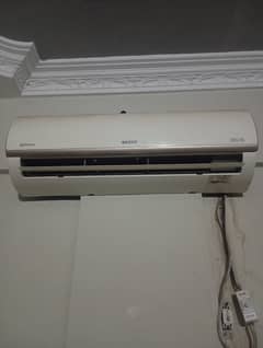 Orient’s new 1.5 Ton Delta Gold White air conditioner