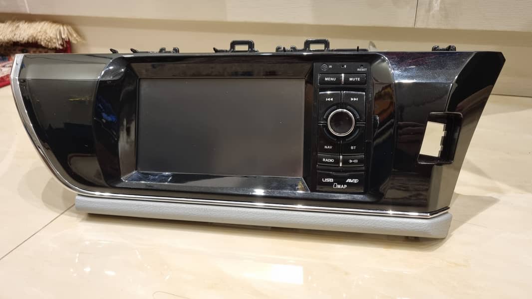 Corolla Revo Hilux Headunit + facia + Speakers + camera 3