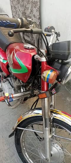 Honda 125. for sale document clear all okay bike