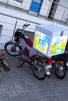 Food Delivery Bag / Box with Led Light Panel/ Delivery bag in Pakista