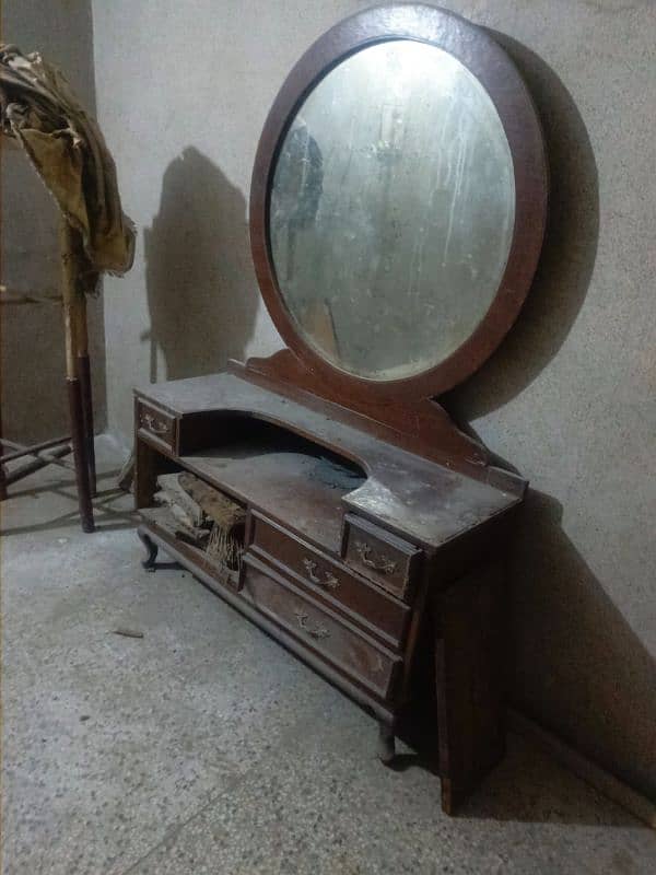 old dressing table 2