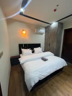1 Bad Luxury furnished apartment available daily basis and short term weekly available