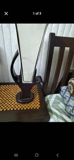 2 table lamp used but condition is 9/10