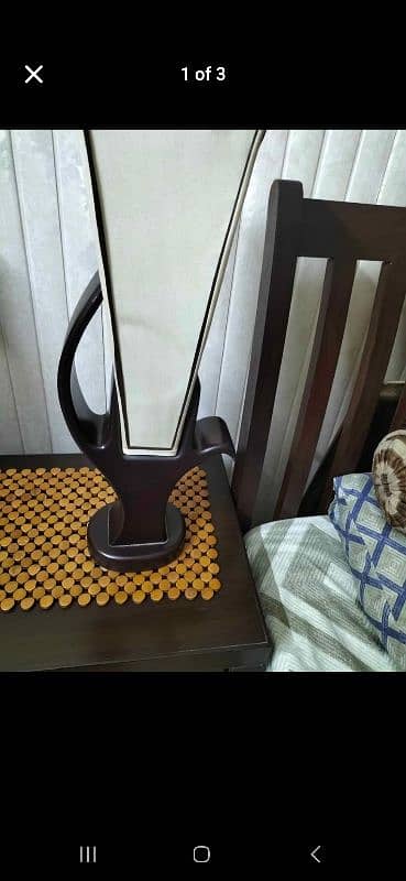 2 table lamp used but condition is 9/10 0
