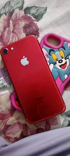 I phone 7 family use mobile ha 128 GB all ok