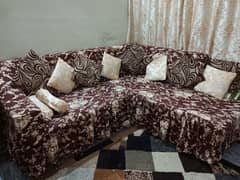 L shaped sofa 5 sester with free table