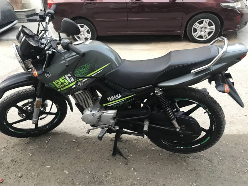 Yamaha ybr G 1