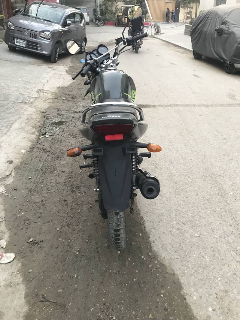 Yamaha ybr G 7