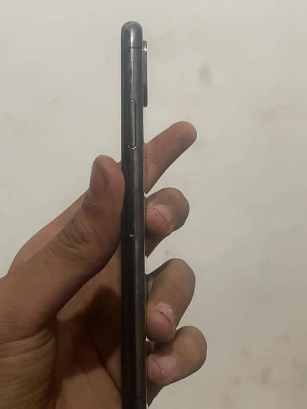 Iphone xs 10/10 condition only cash 8