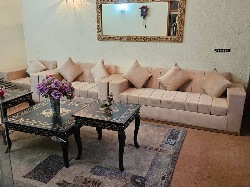 6 seater sofa L shape sofa available in 10/10 condition 12