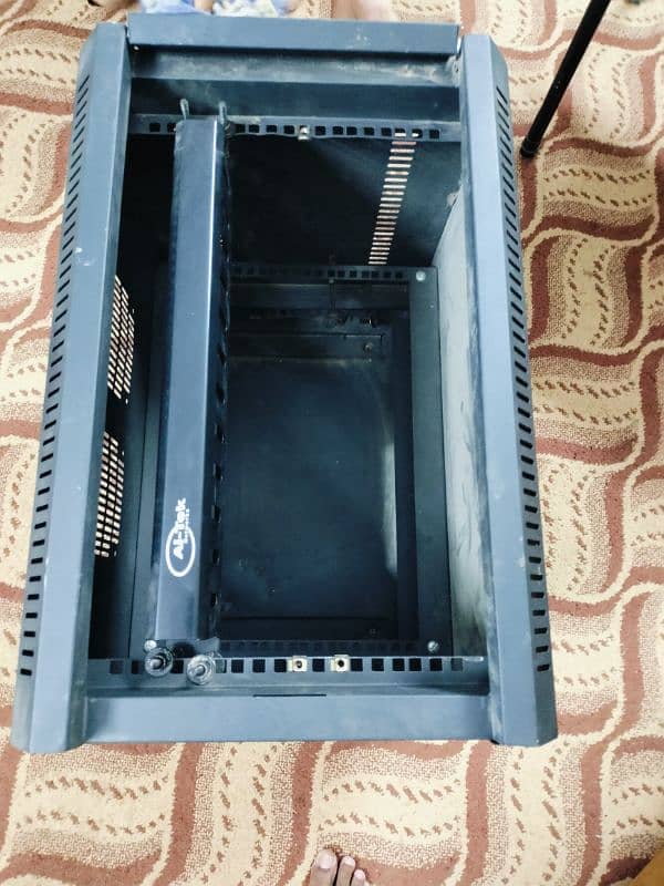 Ai-Tek Server Rack 2