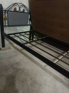 2 single beds with mattress in good condition