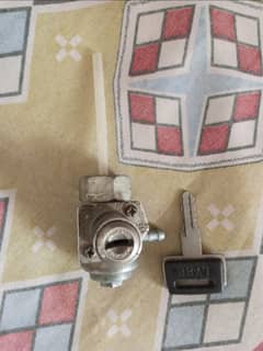 Fuel Lock for Honda 125 and 70