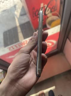 IPHONE X FACTORY UNLOOCK