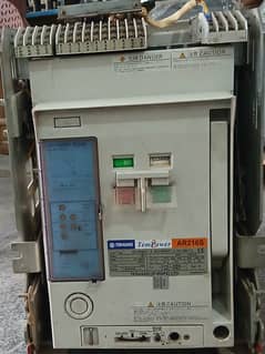 Air Circuit Breaker (ACB) – Industrial Protection | 3 Pole / 4 Pole
