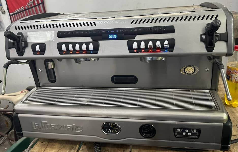 Nuova Simonilli coffee machine 3