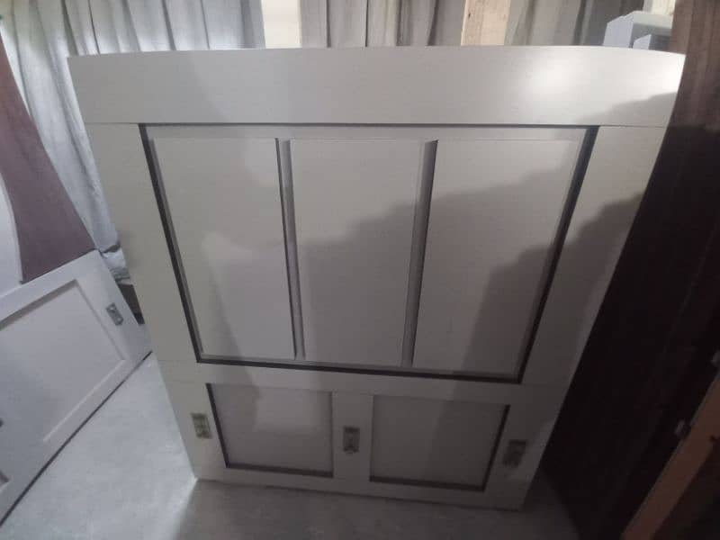 kids beds available 3