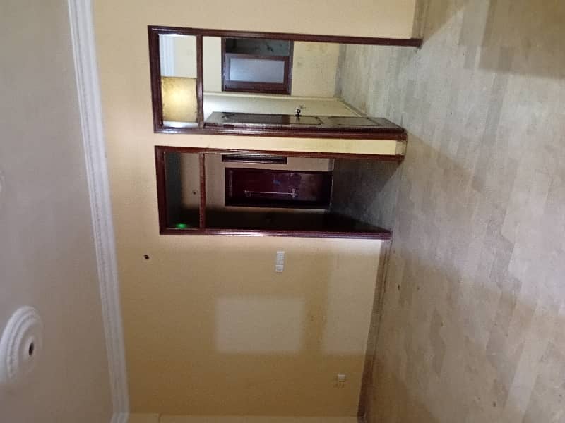 Spacious Upper Portion Is Available In Gulshan-e-Iqbal - Block 13-D2 For rent 6