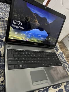 Sale Dell laptop condition 10/09 ist hand use ladies use