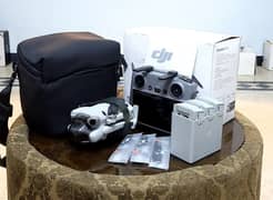 Dji mini 4 Pro (non active) Fly more combo plus batteries