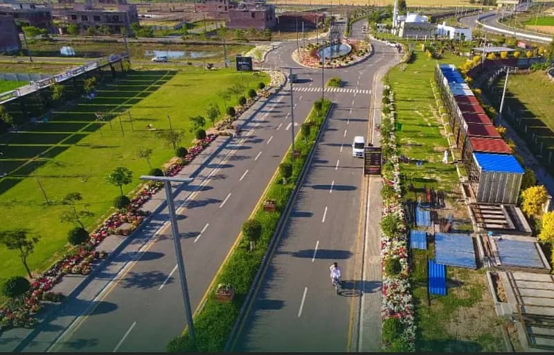 possessionable plot available on installment in meraj housing sialkot 4