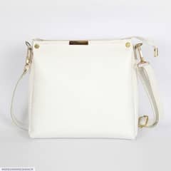 Girl"s Rexine plain Hand Bag