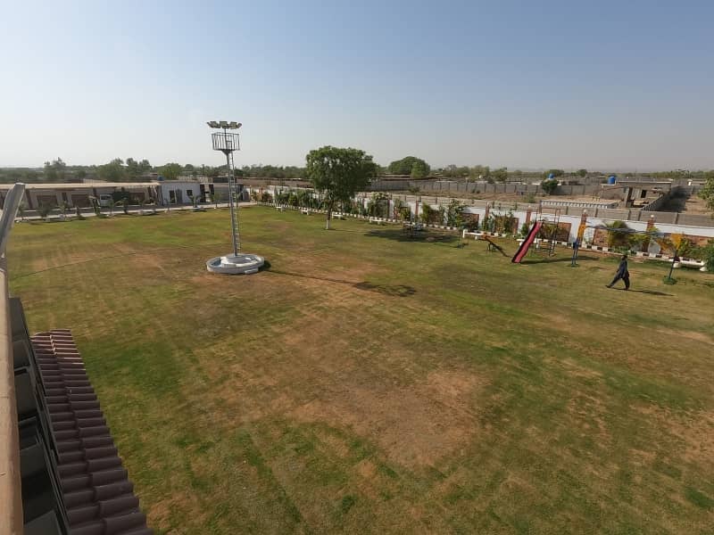 Farmhouses Lands 1000 SQ YARD JUST 12 LAC A golden opportunity for you A prime location 9