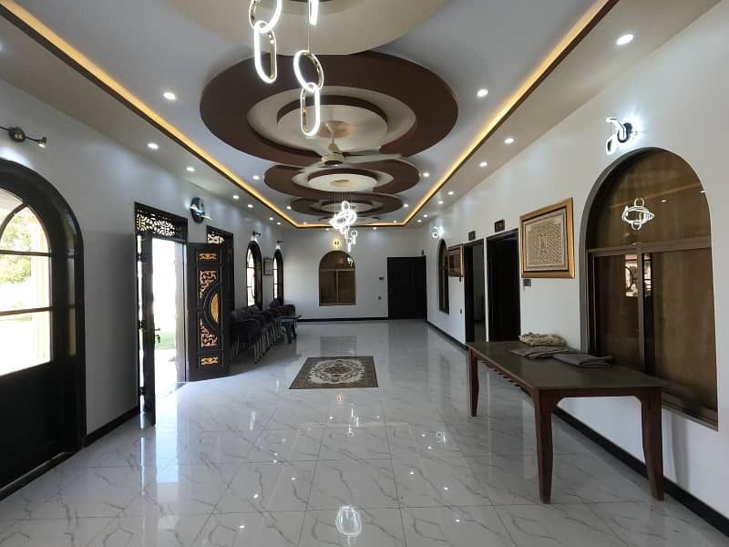 Farmhouses Lands 1000 SQ YARD JUST 12 LAC A golden opportunity for you A prime location 29