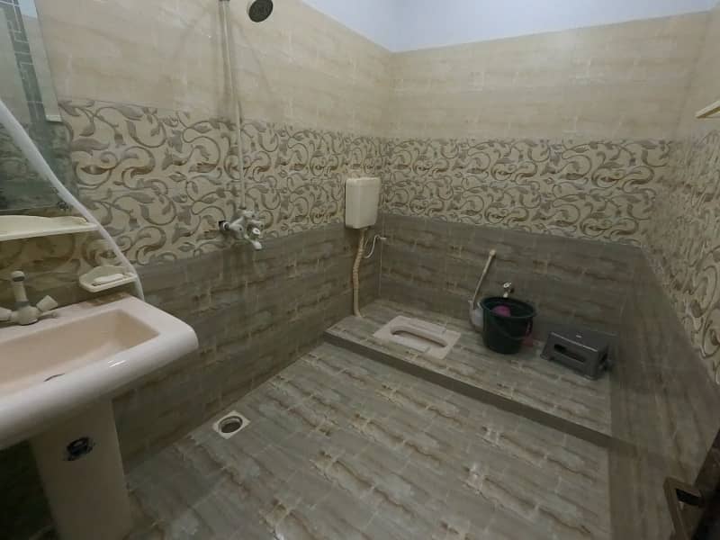 Farmhouses Lands 1000 SQ YARD JUST 12 LAC A golden opportunity for you A prime location 32
