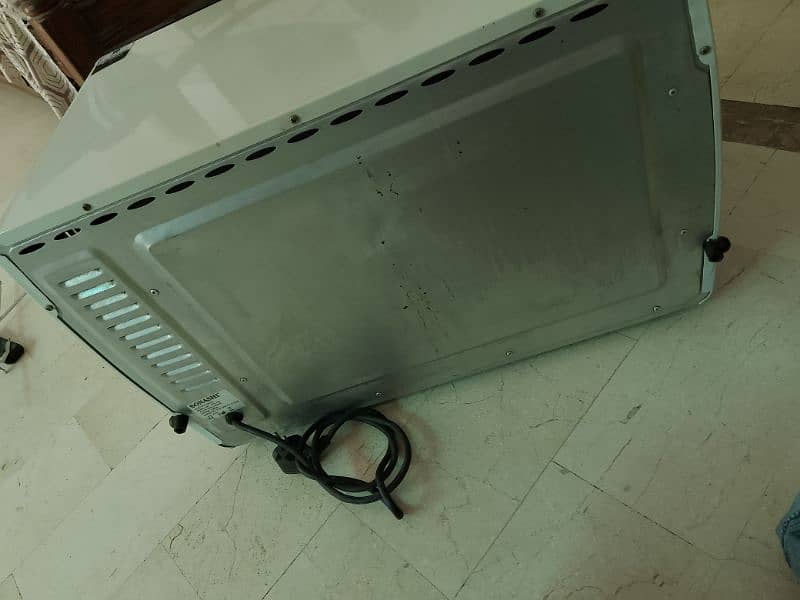 Electrical Oven Good Condition For Sale 3