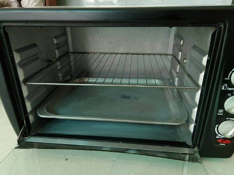 Electrical Oven Good Condition For Sale 5
