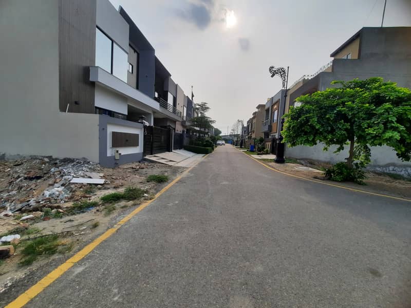 6 Marla approx Plot - Great deal 2