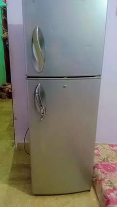 lg