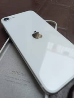 Iphone se 2020 - White color - Excellent condition. (Non pta)