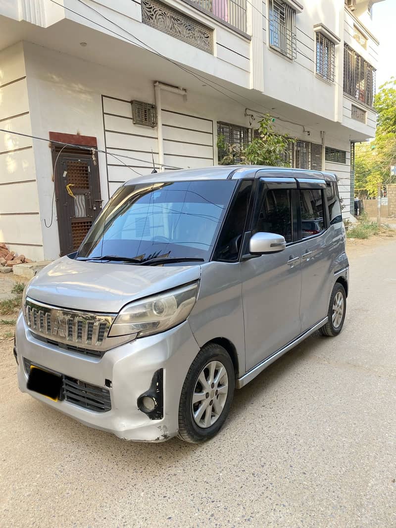 Mitsubishi Ek Space Custom 2