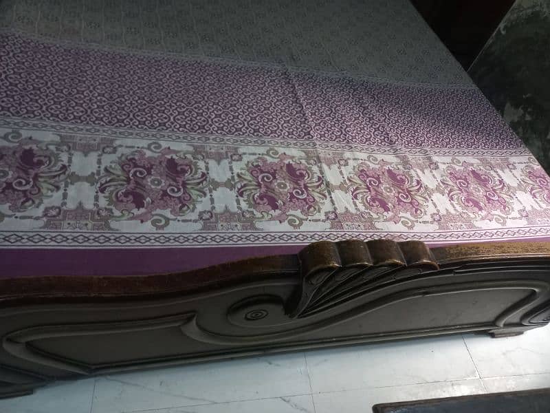 double bed with site tables dressing table and showcase 4
