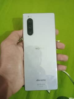 Sony Xperia 5