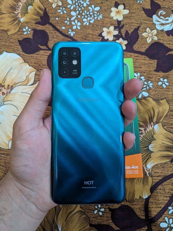 infinix hot 10 4Gb/64Gb With Box 10/10 7