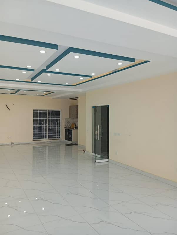 Ideal Option For Brand 5 Marla Building 1st Floor Main Boulevard Available For Rent In Sector C Bahria Town Lahore 0