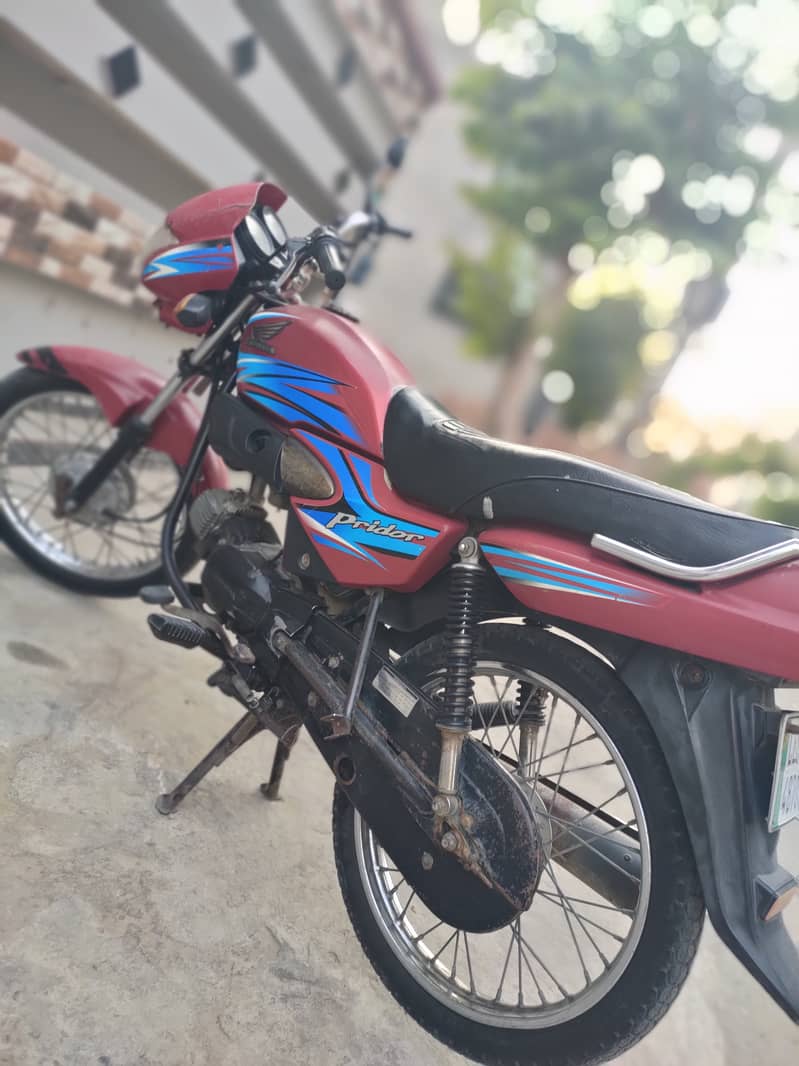 Urgent sale Honda 100 Pridor 2017 model red color 0