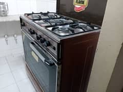Gas oven with 5 stove