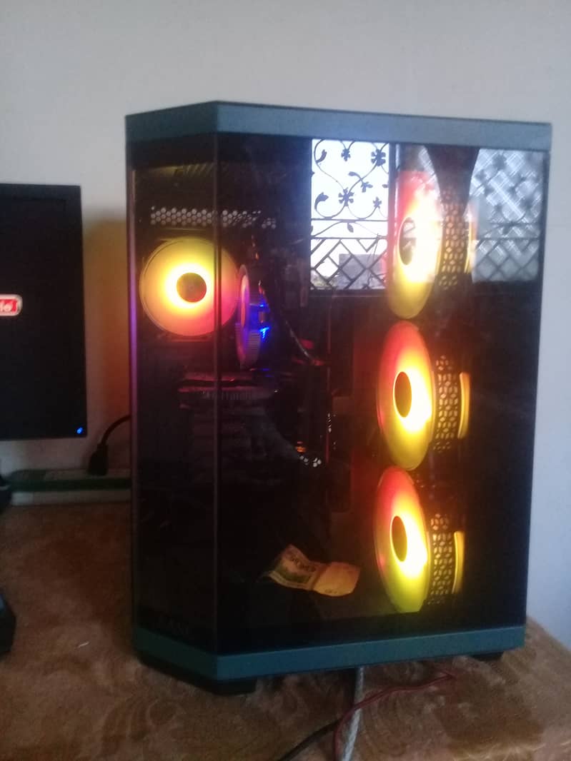 Gaming and high end  trading pc in low budget 8