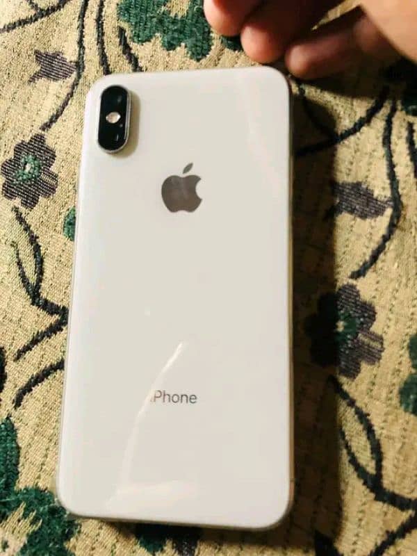 iPhone xs add read factory unlocked 1