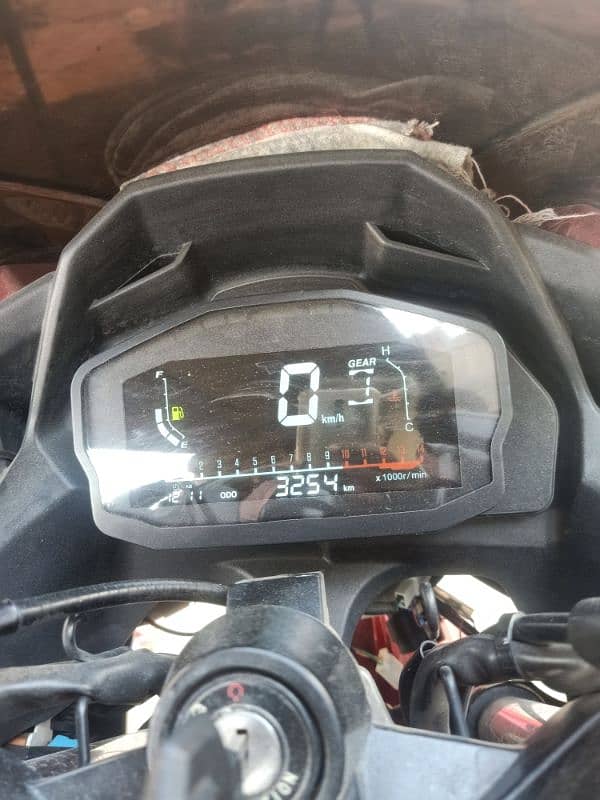 YAMAHA ZXR 250cc Heavy Bike 14