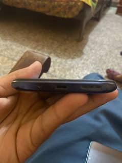 4 GB  ram 128 GB ROM full box