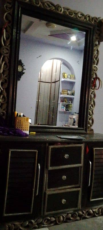 Used Double Bed Set (bed+2 side tables+dressing+mattress) 3